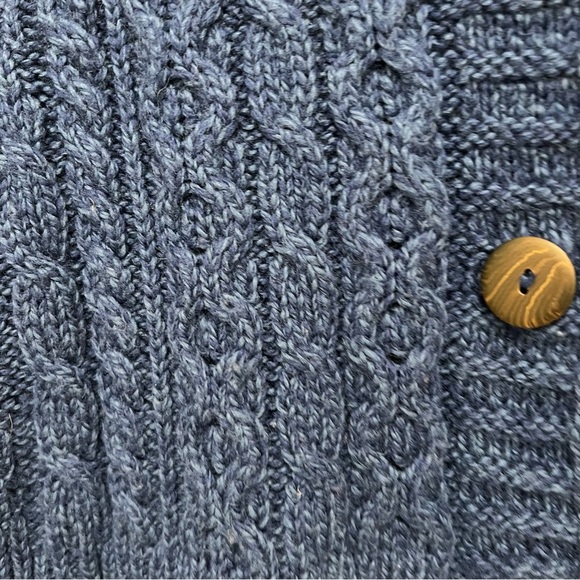 Kilronan Knitwear 100% Pure New Wool Blue Cable Knit Cardigan - Picture 3 of 6